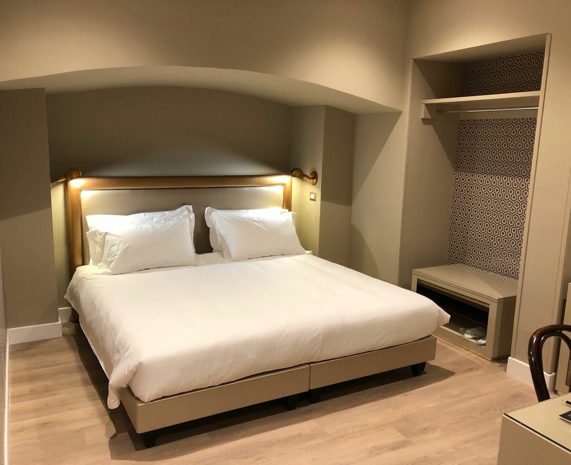 Caruso Place Boutique&Wellness Suites Naples Extérieur photo